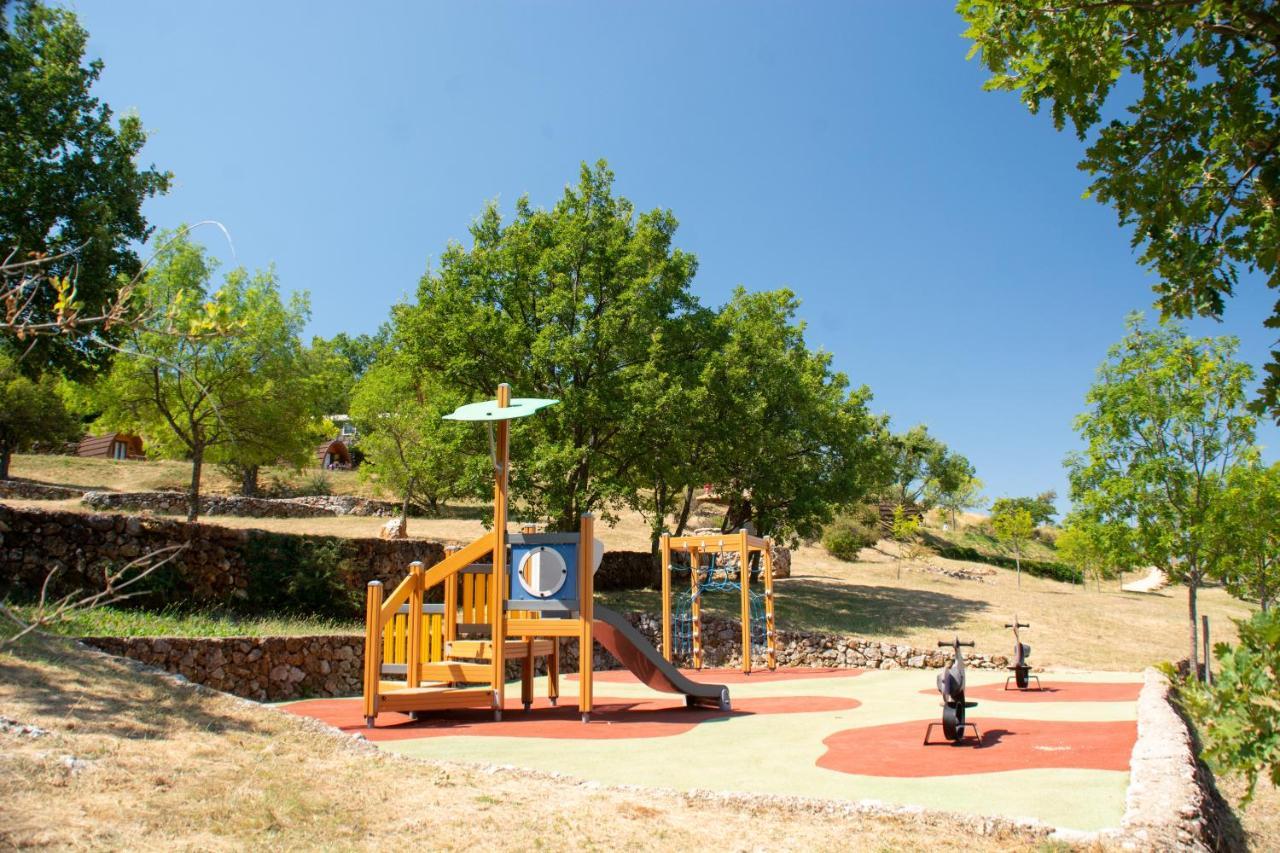 Campasun Camping De L'Aigle Aiguines Ngoại thất bức ảnh