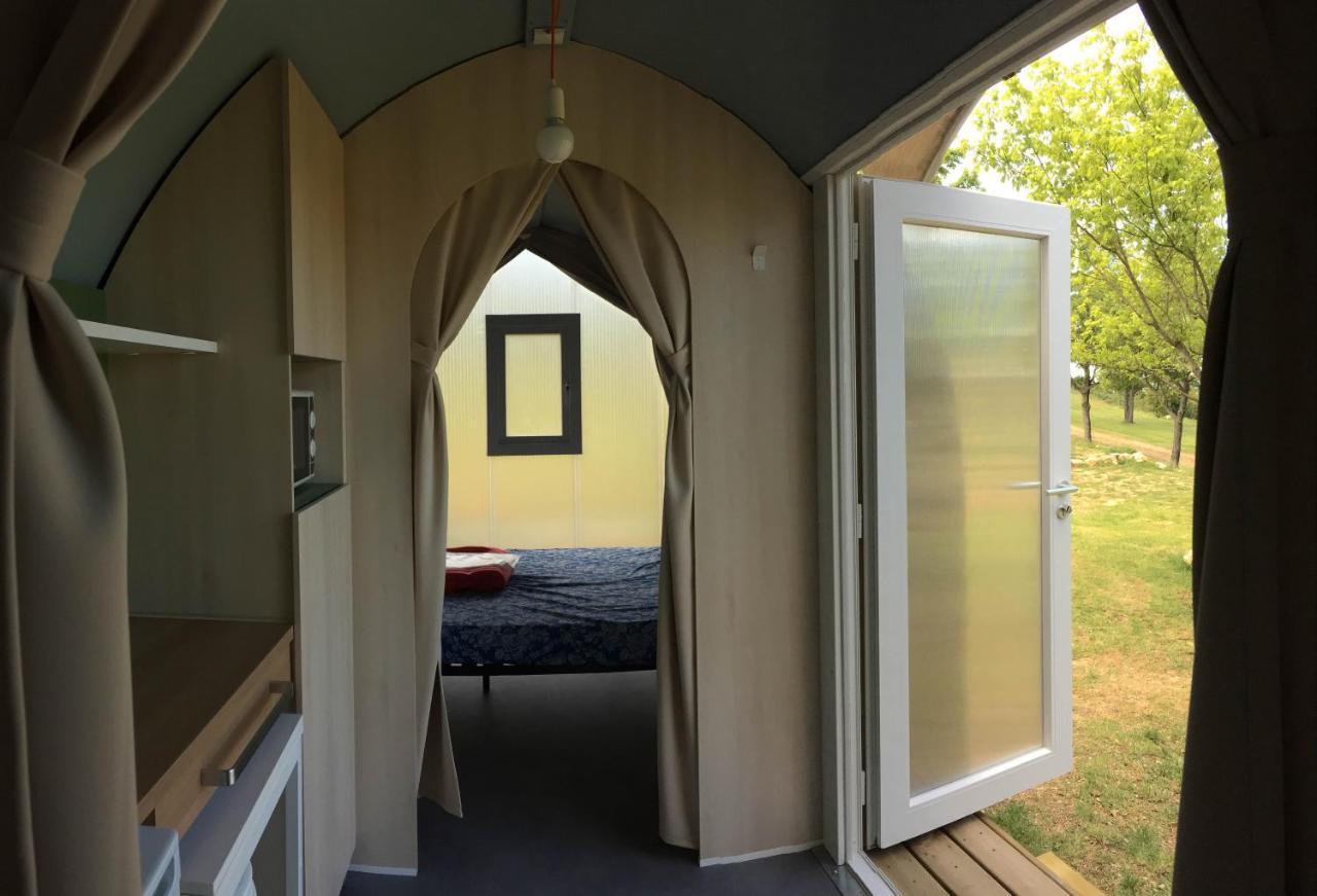Campasun Camping De L'Aigle Aiguines Ngoại thất bức ảnh